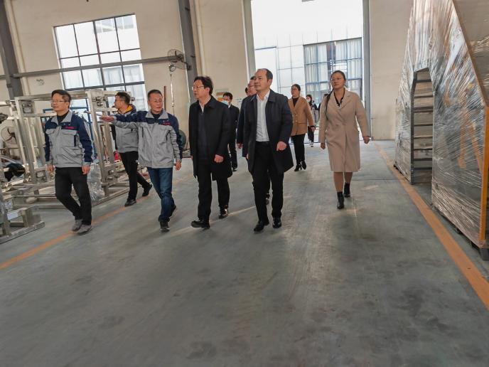海安市委副書記、市長譚真到冠猴智能參觀指導(dǎo)